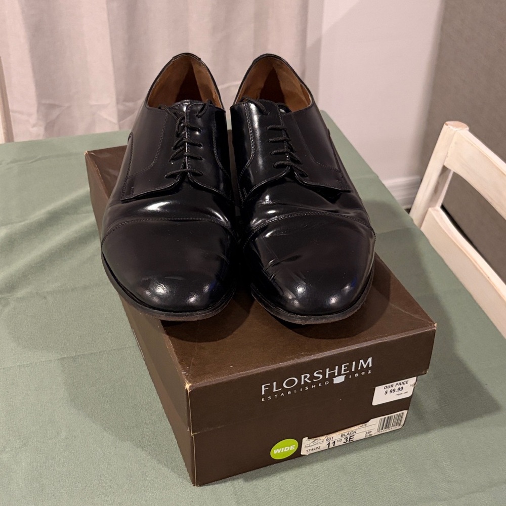 Florsheim Men's Classic Black Oxfords